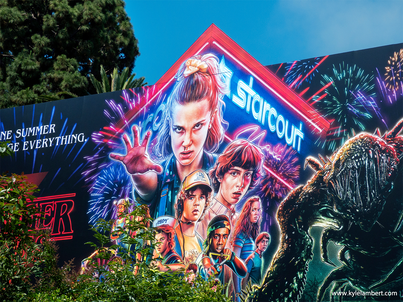 Stranger Things 3 Billboard 2