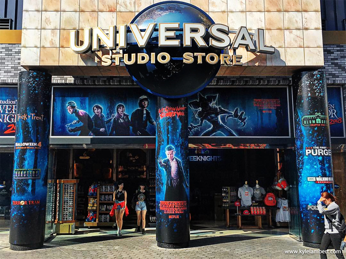 Stranger Things - Universal Studios Halloween Horror Nights - Studio Store