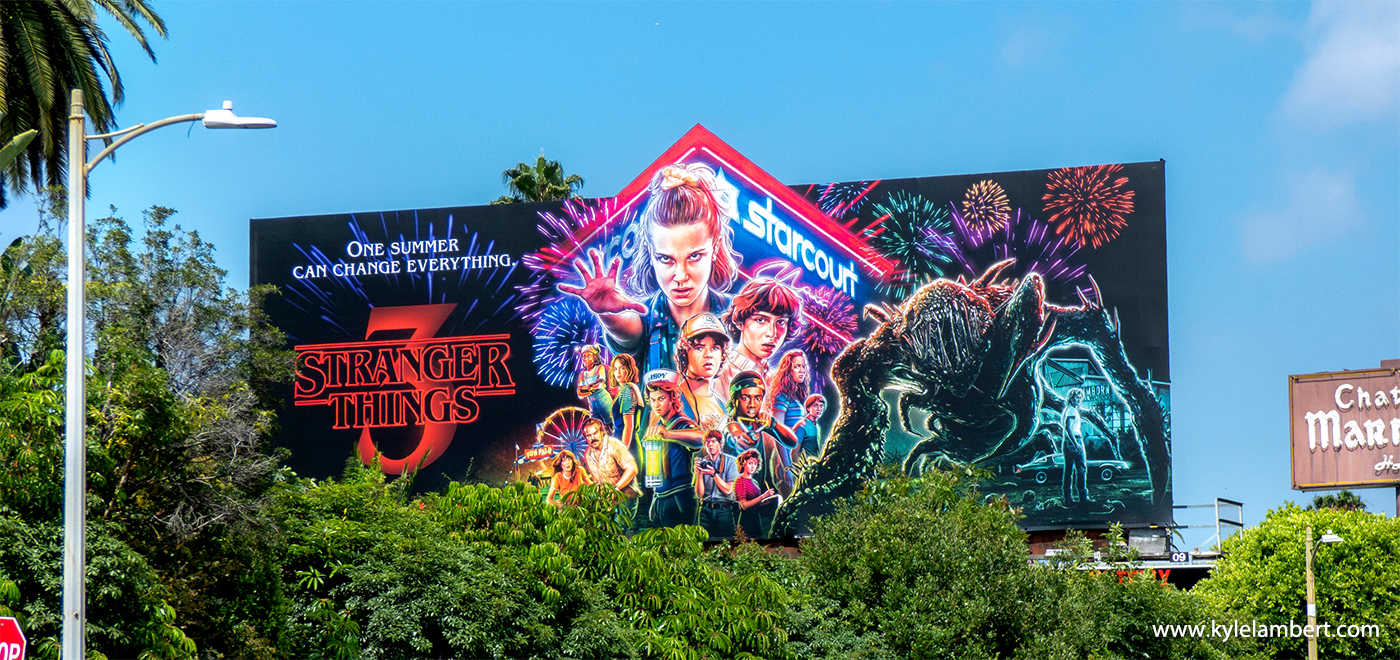 Stranger Things 3 - Billboard Susnet